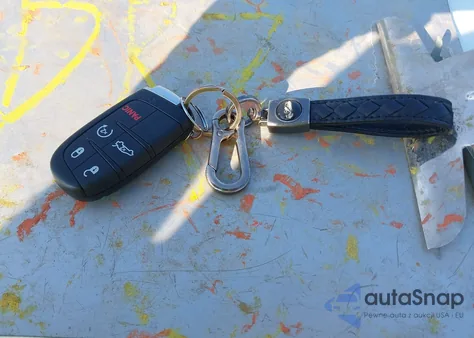 2016 Chrysler 200 Limited из США, поврежденный, VIN 1C3CCCAB5GN168479